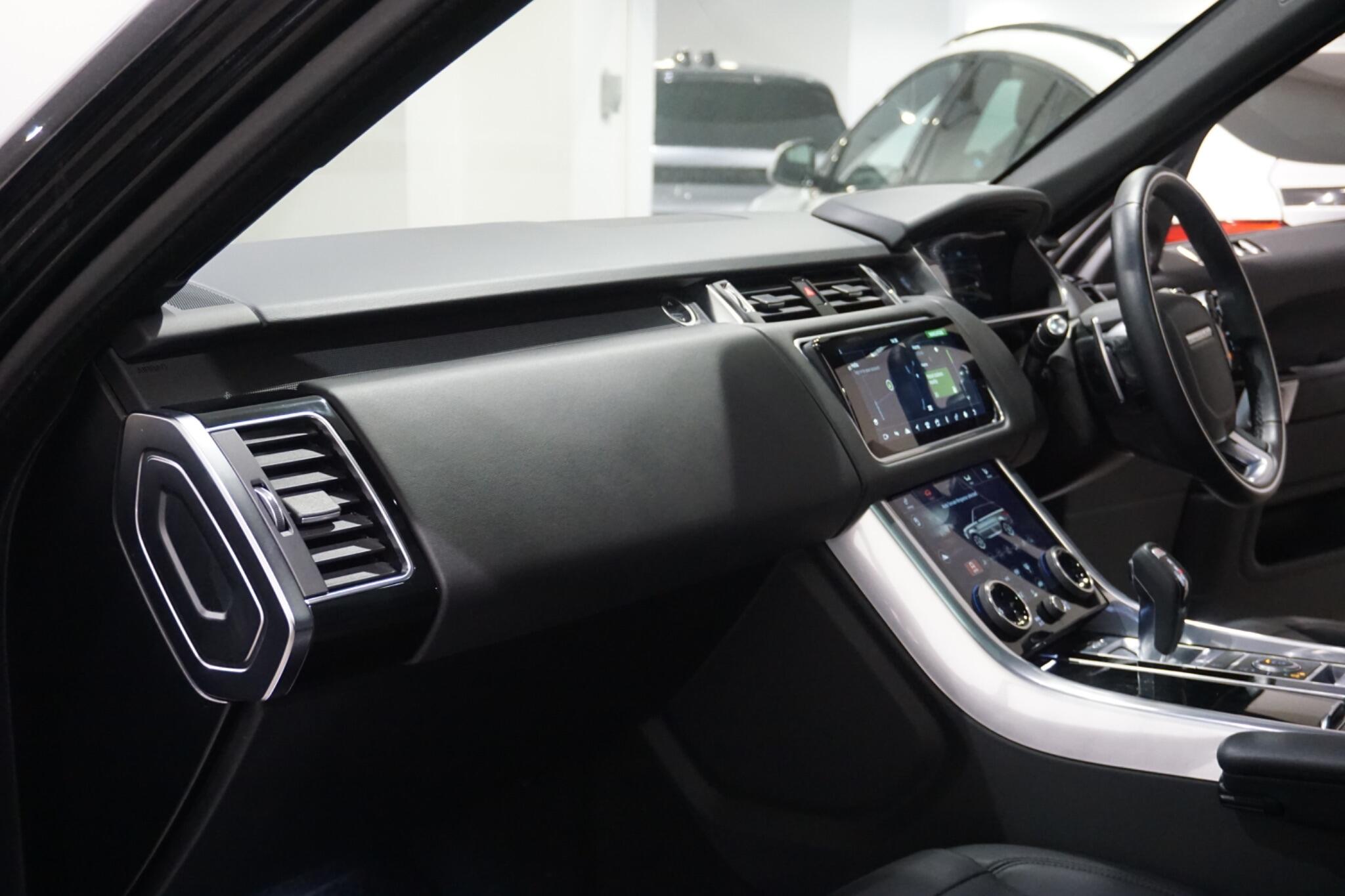 Land Rover Range Rover Sport 2.0 P400e 13.1kWh HSE Dynamic Black SUV 5dr Petrol Plug-in Hybrid Auto 4WD Euro 6 (s/s) (404 ps)